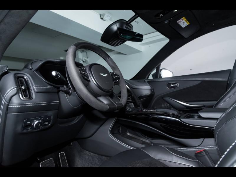 Image ASTON MARTIN DBX 4.0 V8 biturbo 707ch BVA9