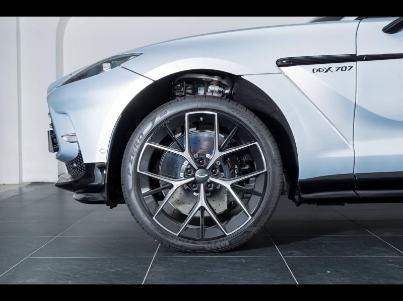 Image ASTON MARTIN DBX 4.0 V8 biturbo 707ch BVA9