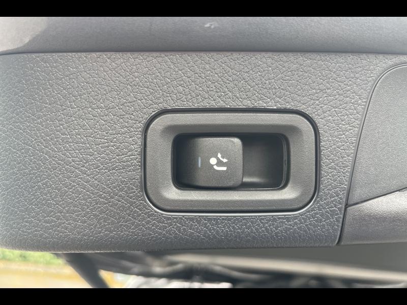 Image MERCEDES-BENZ GLB 200 d 150ch AMG Line 8G-DCT