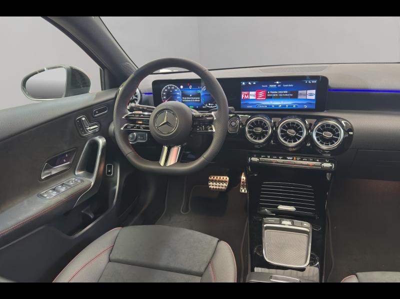 Image MERCEDES-BENZ Classe A 250 e Hybrid EQ 163+109ch AMG Line 8G-DCT