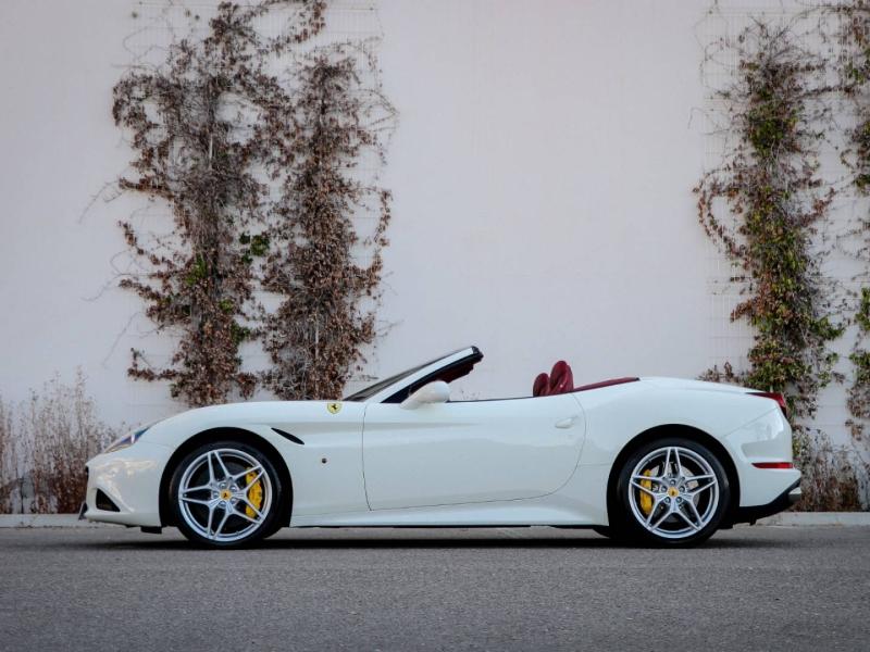 Image FERRARI California V8 3.9 T 560ch