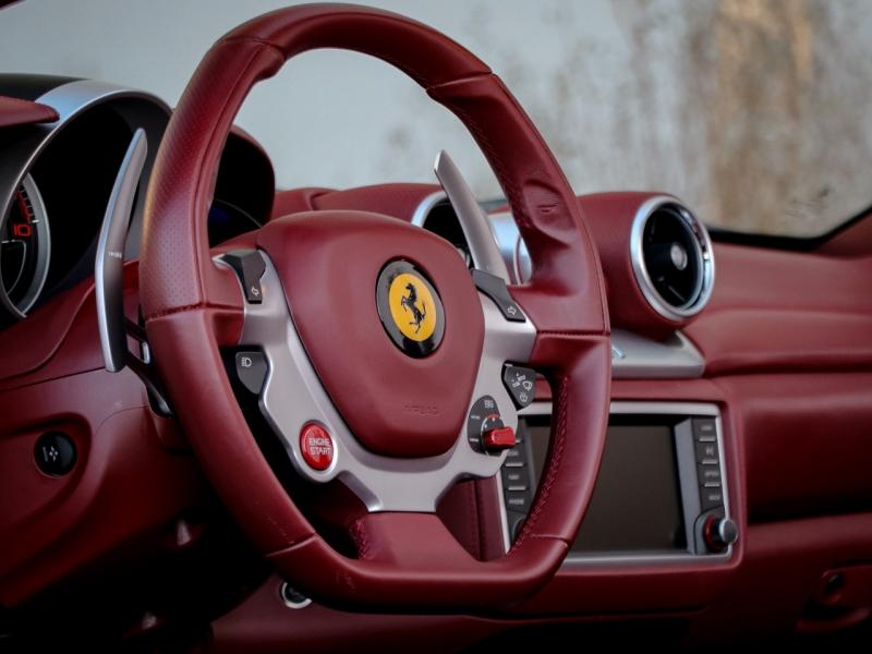 Image FERRARI California V8 3.9 T 560ch