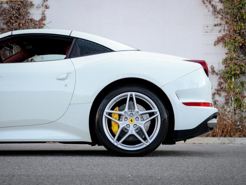 Image FERRARI California V8 3.9 T 560ch