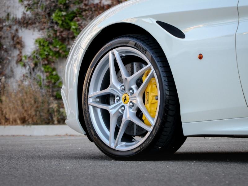 Image FERRARI California V8 3.9 T 560ch