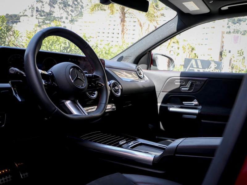 Image MERCEDES-BENZ GLA 200 d 150ch AMG Line 8G-DCT