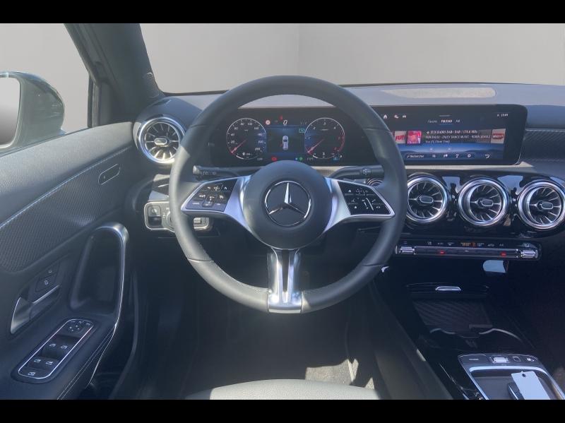 Image MERCEDES-BENZ Classe A 180 d 116ch Progressive Line 8G-DCT