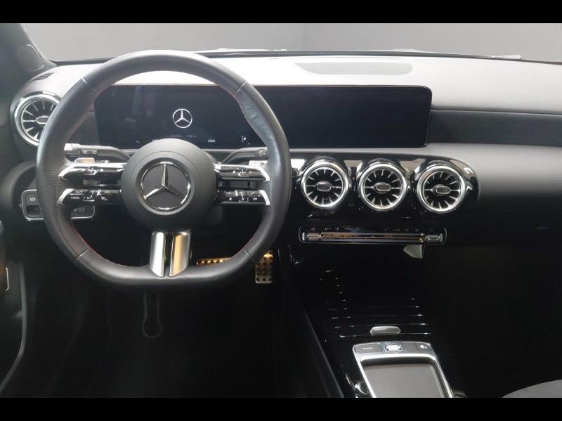 Image MERCEDES-BENZ Classe A 250 e 163+109ch AMG Line 8G-DCT