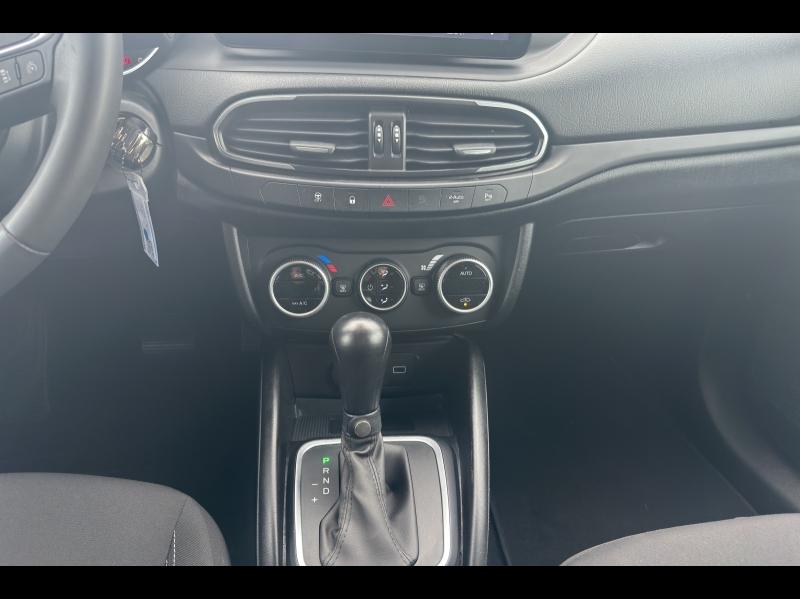 Image FIAT Tipo Cross SW 1.5 FireFly Turbo 130ch S/S (RED) Hybrid DCT7 MY22