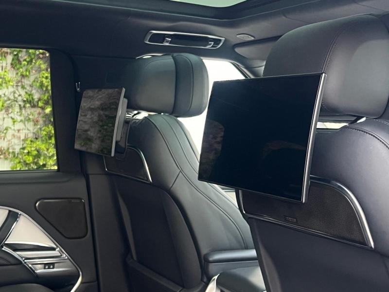 Image LAND-ROVER Range Rover 4.4 P615 615ch SV SWB