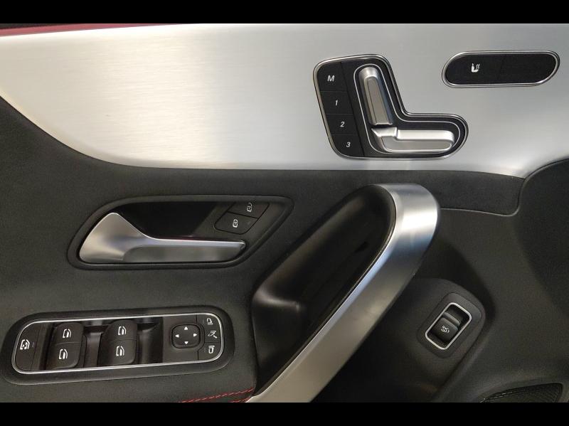 Image MERCEDES-BENZ CLA 200 d 150ch AMG Line 8G-DCT
