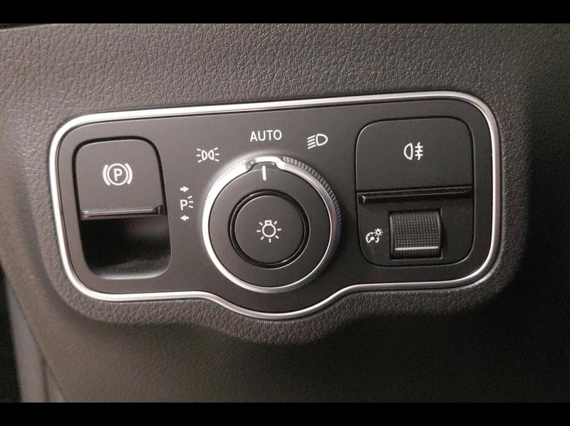 Image MERCEDES-BENZ GLA 250 e 218ch AMG Line 8G-DCT