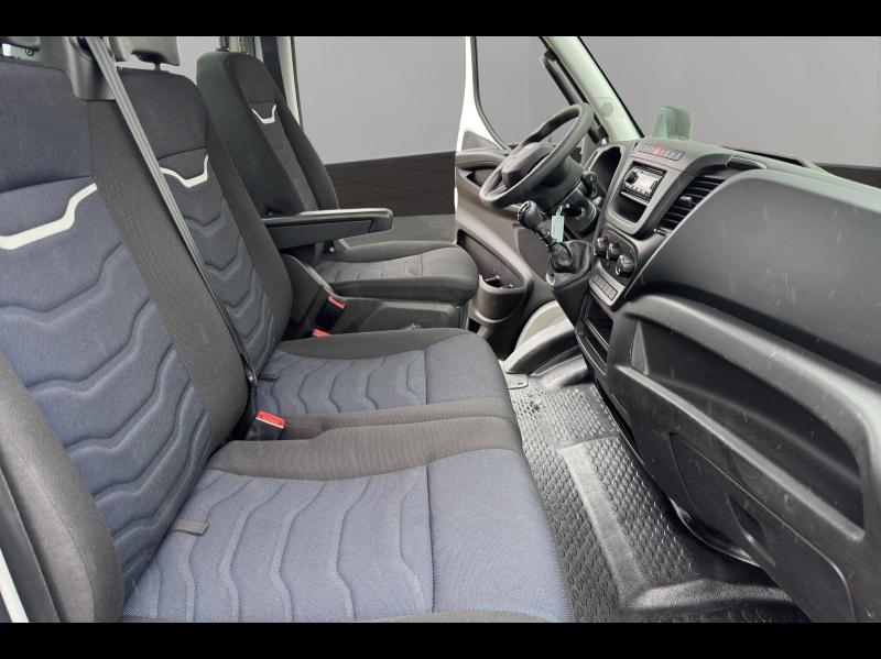 Image IVECO Daily CCb 35C14H Empattement 3450 Tor