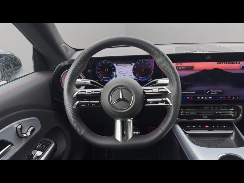 Image MERCEDES-BENZ CLA 200 183ch AMG Line 8G-eDCT