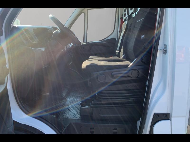 Image IVECO Daily CCb 35C16H3.0 empattement 3750