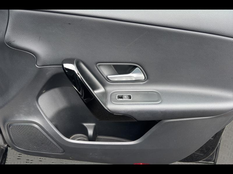 Image MERCEDES-BENZ Classe A 180 136ch Style Line