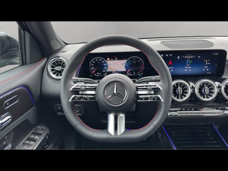 Image MERCEDES-BENZ GLB 200 d 150ch AMG Line 8G-DCT