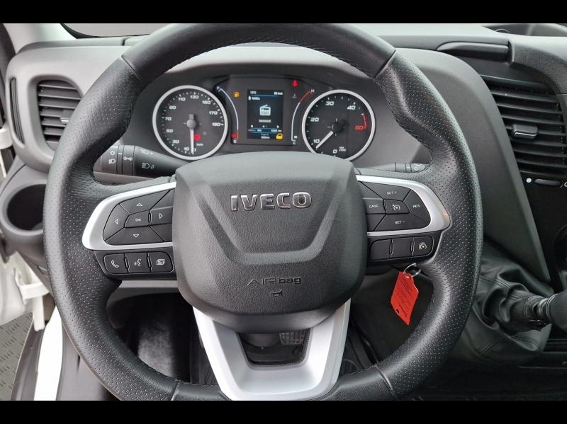 Image IVECO Daily 35S Fg 35S18H V12 GALERIE