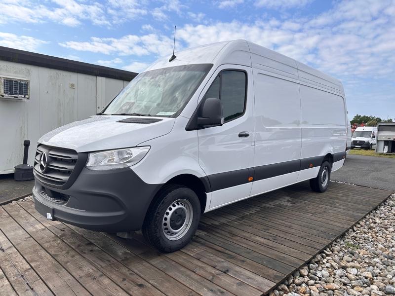 Photo MERCEDES-BENZ Sprinter Fg 317 CDI 43 3T5 Pro 9G-Tronic
