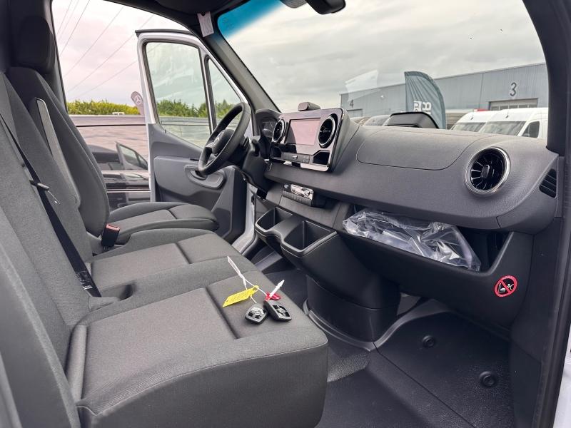 Image MERCEDES-BENZ Sprinter Fg 317 CDI 43 3T5 Pro 9G-Tronic