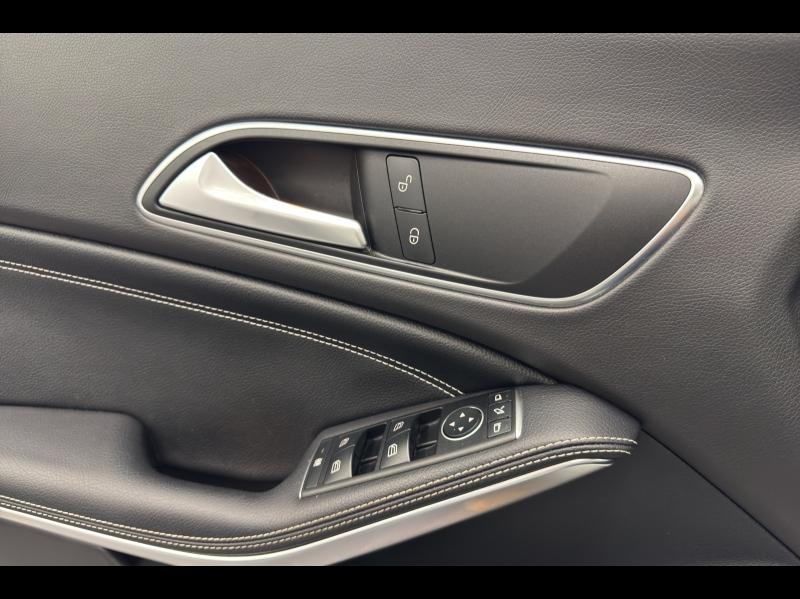 Image MERCEDES-BENZ CLA Shooting Brake 220 d Sensation 7G-DCT