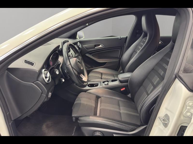 Image MERCEDES-BENZ CLA Shooting Brake 220 d Sensation 7G-DCT