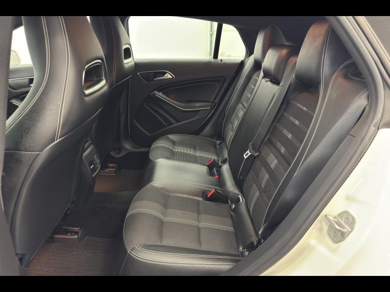 Image MERCEDES-BENZ CLA Shooting Brake 220 d Sensation 7G-DCT