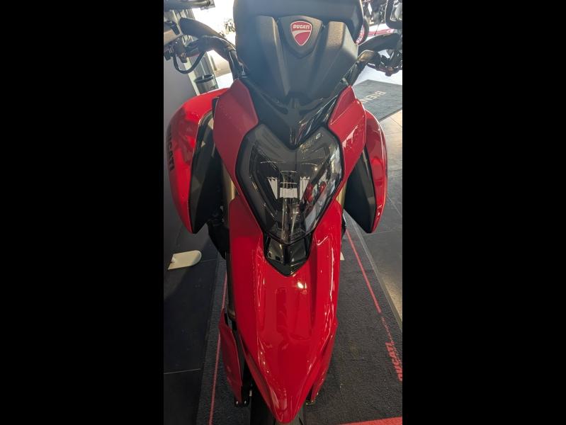 Image DUCATI Hypermotard V2 DUCATI RED 2026 EUR DMH