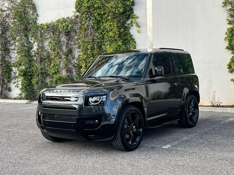 Photo LAND-ROVER Defender 90 3.0 D250 Hard Top X-Dynamic SE