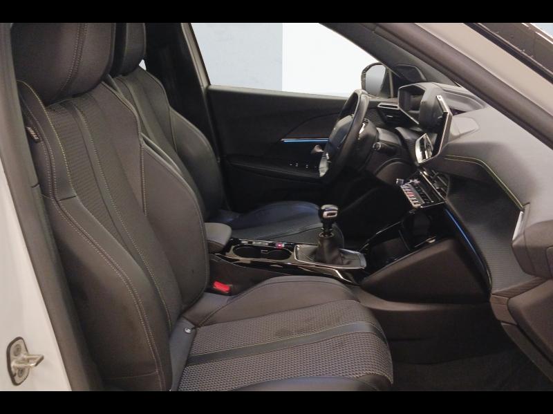 Image PEUGEOT 2008 1.2 PureTech 130ch S&S GT