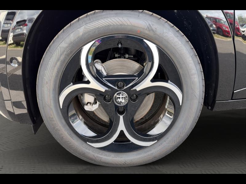 Image ALFA ROMEO Junior 1.2 Ibrida 136ch Premium DCT6