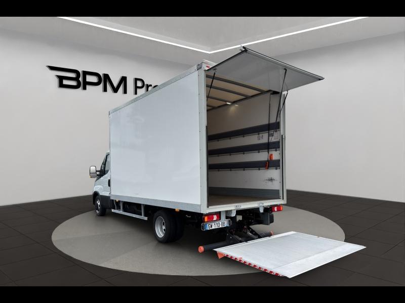 Image IVECO Daily CCb 35-160H / CAISSE & HAYON / 3L 160CH / 35C16 / 2024 /