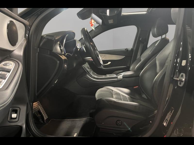 Image MERCEDES-BENZ GLC Coupé 300 de 194+122ch AMG Line 4Matic 9G-Tronic