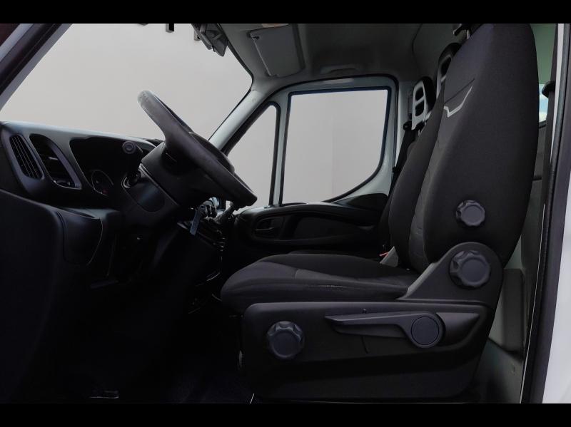 Image IVECO Daily CCb 35C14 Empattement 3750 Tor