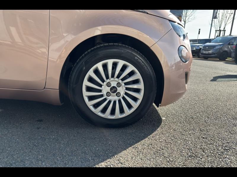 Image FIAT 500 e 95ch Action