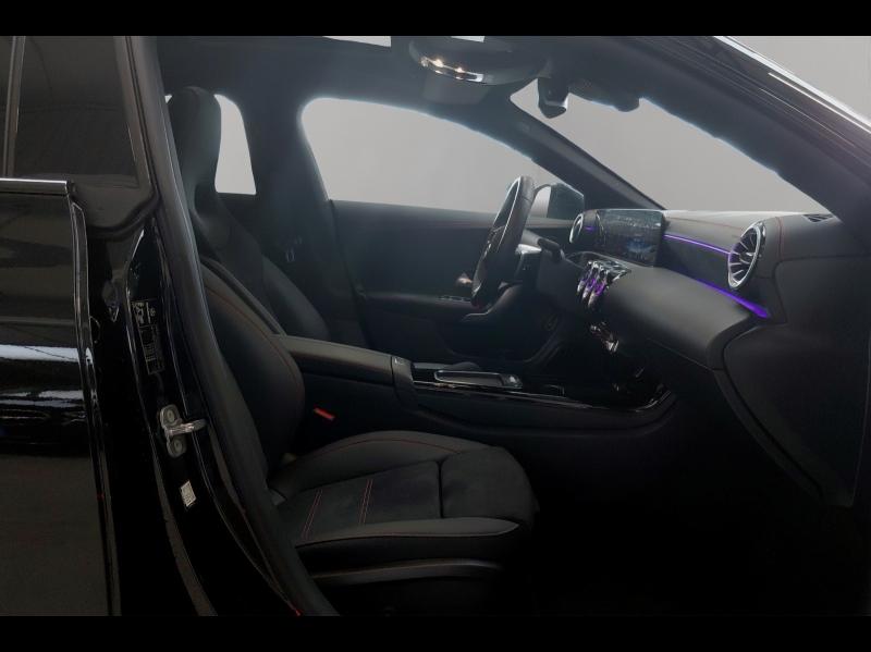 Image MERCEDES-BENZ CLA Shooting Brake 200 d 150ch AMG Line 8G-DCT