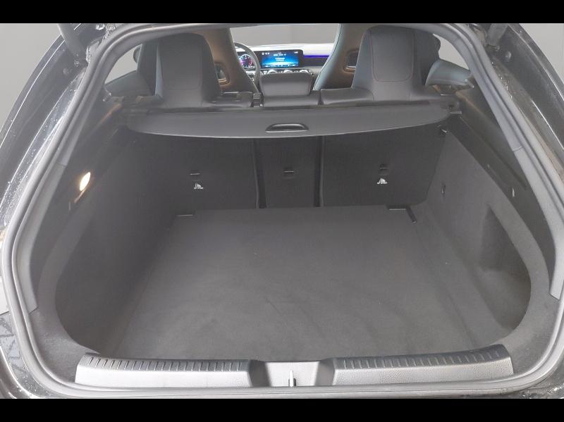 Image MERCEDES-BENZ CLA Shooting Brake 200 d 150ch AMG Line 8G-DCT