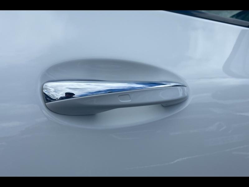 Image MERCEDES-BENZ GLA 200 d 150ch Progressive Line 8G-DCT