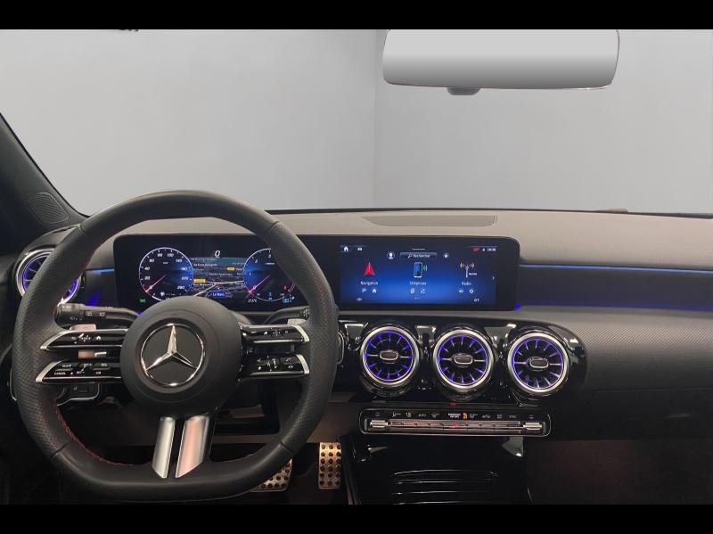 Image MERCEDES-BENZ Classe A 180 d 116ch AMG Line 8G-DCT