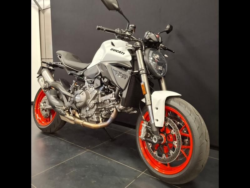 Image DUCATI Monster ICEBERG WHITE 2026
