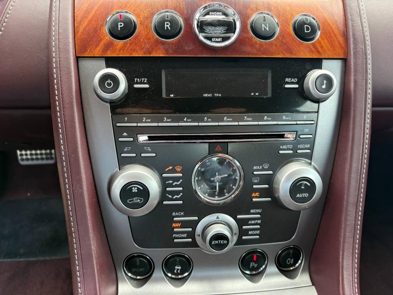 Image ASTON MARTIN DB9 Coupé V12 5.9L 477ch Touchtronic2
