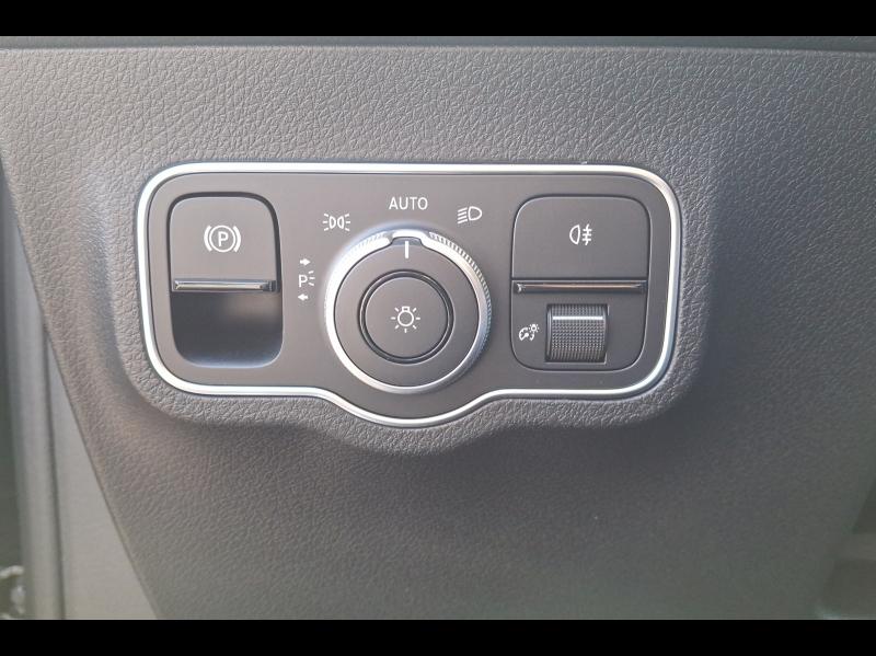 Image MERCEDES-BENZ GLB 200 d 150ch AMG Line 8G-DCT