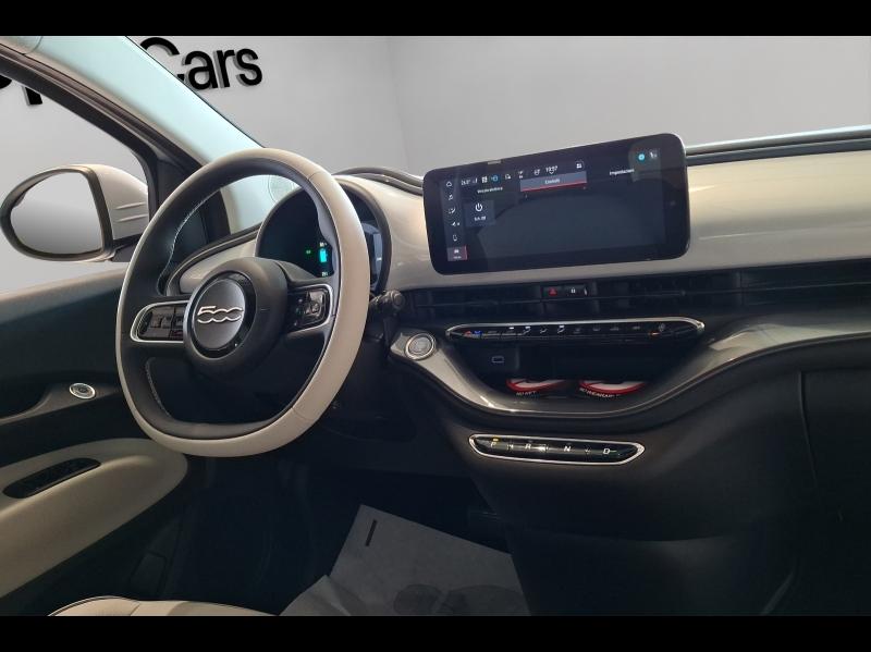 Image FIAT 500C e 118ch La Prima