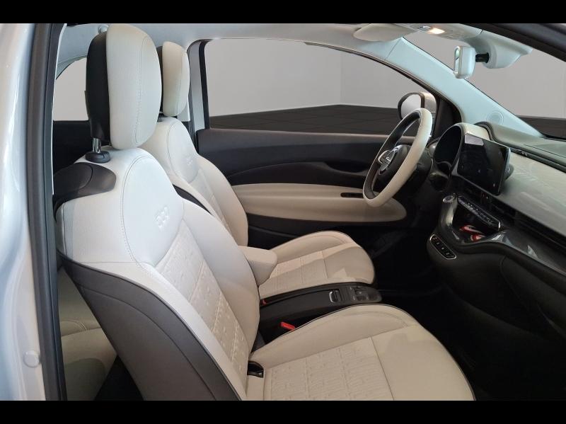 Image FIAT 500C e 118ch La Prima