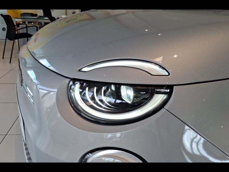 Image FIAT 500C e 118ch La Prima