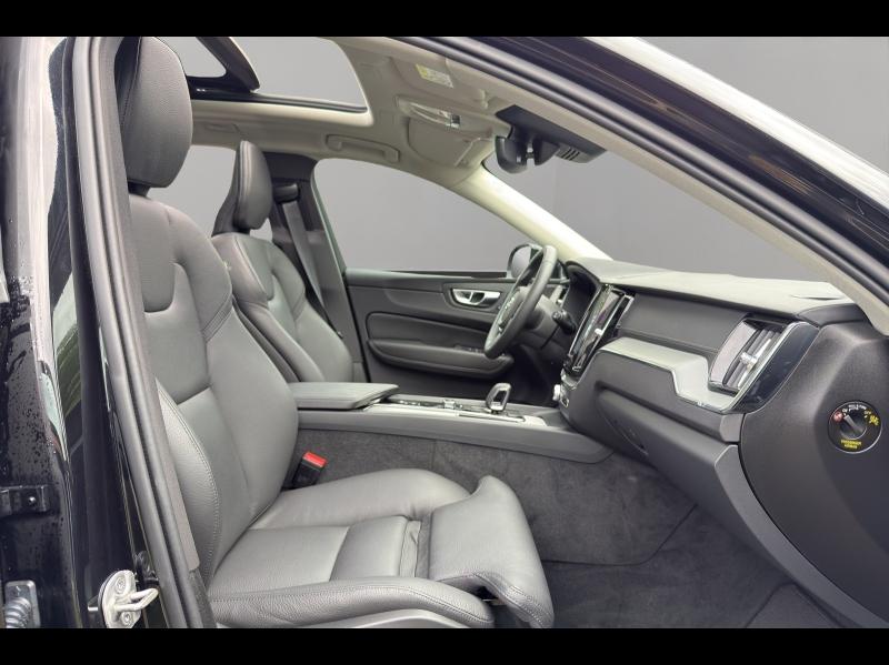 Image VOLVO XC60 T6 Hybride Rechargeable 253 + 145ch Ultra Style Dark Geartronic 8 AWD