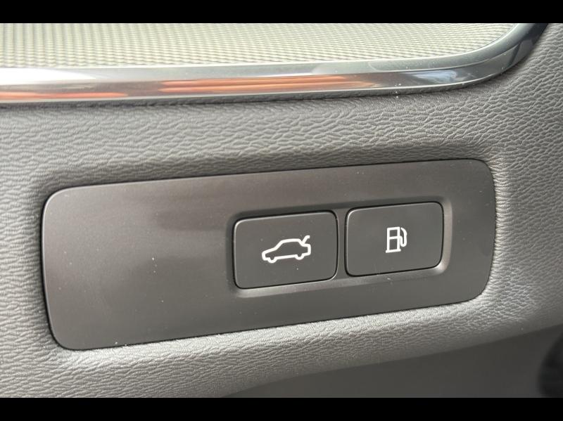 Image VOLVO XC60 T6 Hybride Rechargeable 253 + 145ch Ultra Style Dark Geartronic 8 AWD