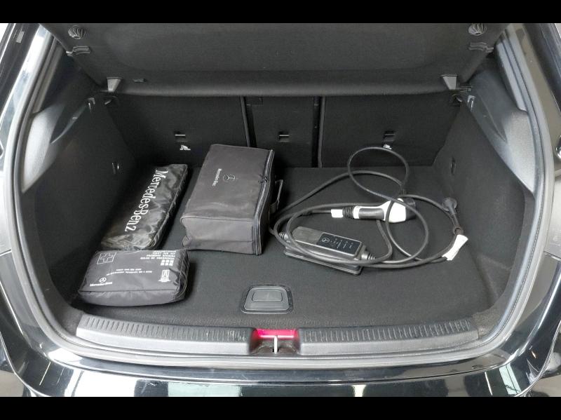 Image MERCEDES-BENZ Classe A 250 e 160+102ch AMG Line 8G-DCT 8cv