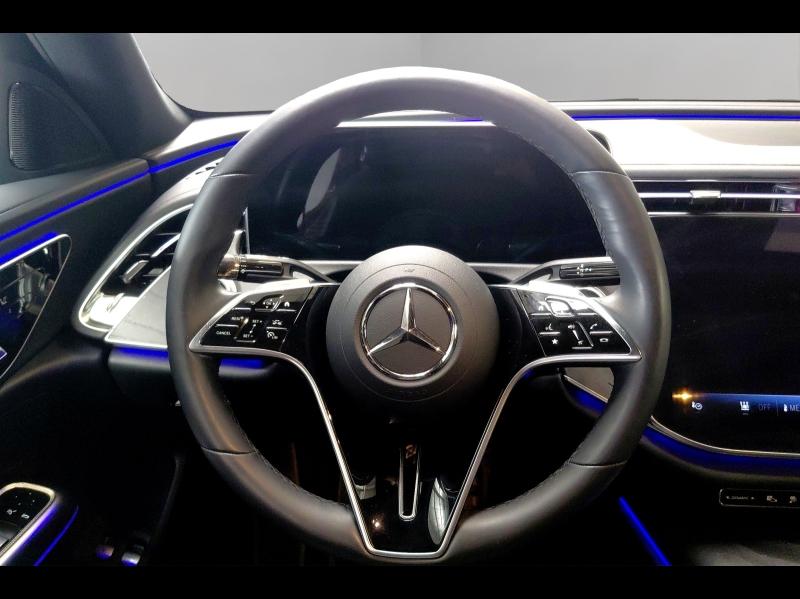 Image MERCEDES-BENZ Classe E 300 e 204+129ch Avantgarde Line 4Matic 9G-Tronic