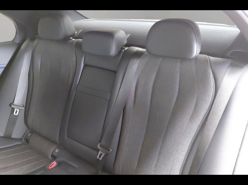 Image MERCEDES-BENZ Classe E 300 e 204+129ch Avantgarde Line 4Matic 9G-Tronic