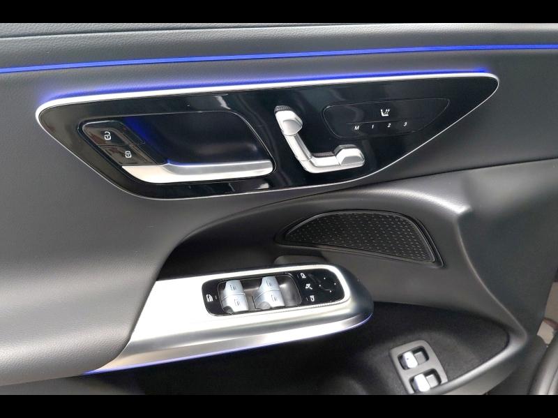 Image MERCEDES-BENZ Classe E 300 e 204+129ch Avantgarde Line 4Matic 9G-Tronic